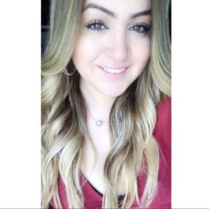 Meet your Posher, Bobbie